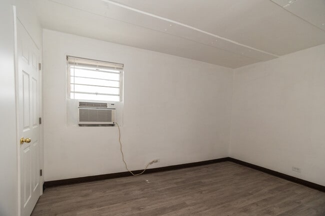 Building Photo - 136 Ann St