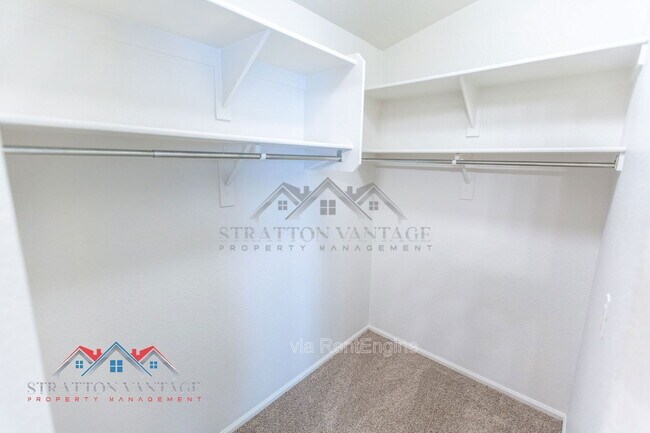 Building Photo - 4149 E Azurite Rd