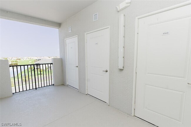 Building Photo - 5583 Double Eagle Cir