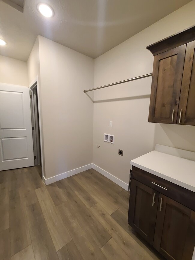 Building Photo - 2156 War Admiral Ln