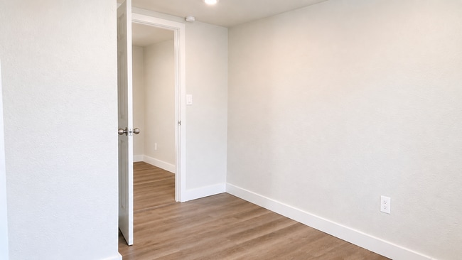 Building Photo - Renovated 3-Bedroom Home with Fenced Yard, Fireplace & In-Unit Laundry