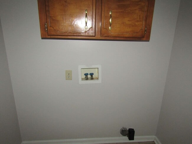 Building Photo - 110 Tempest Ln