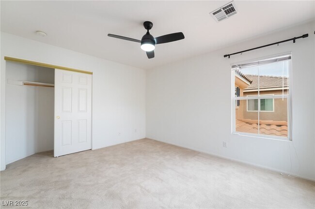 Building Photo - 299 Queen Creek Cir