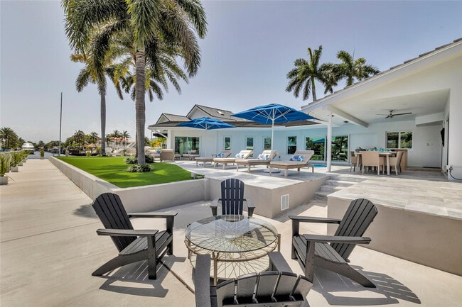 Building Photo - 3108 NE 42nd Ct