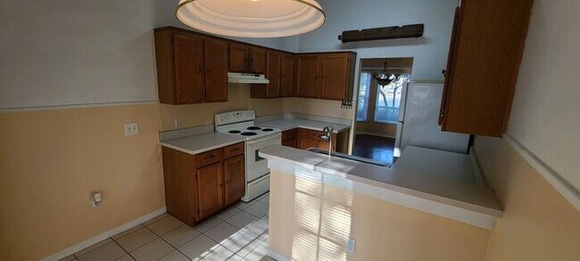 Building Photo - Single Family Home in Village 3 Poinciana