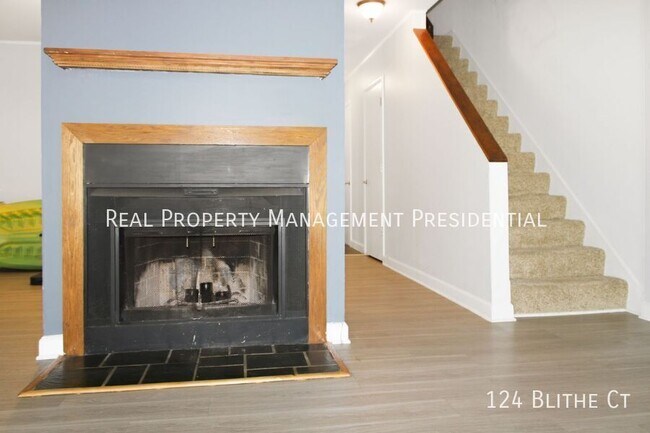 Building Photo - 124 Blithe Ct