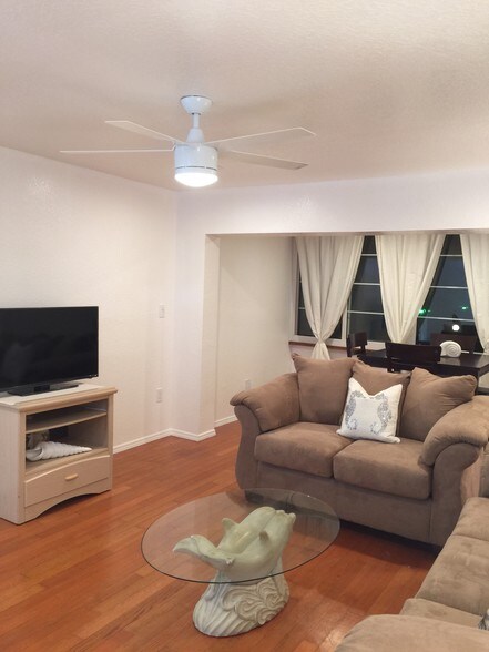 Living Room - 21320 Brinson Ave