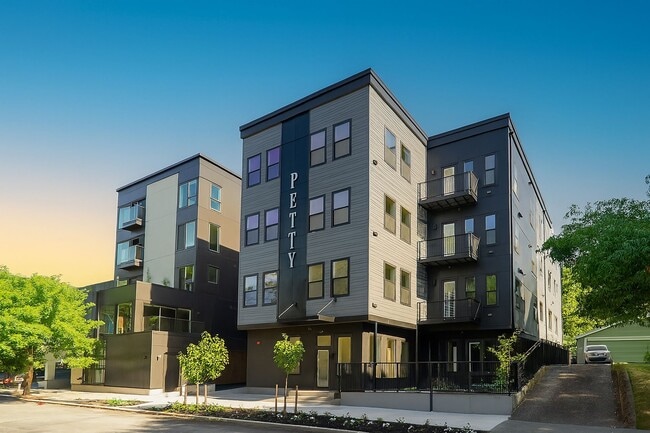 Building Photo - Petty