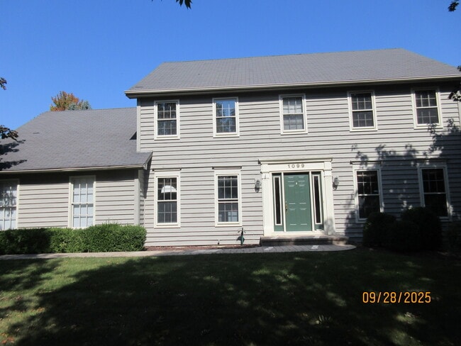 Building Photo - 1099 W Jefferson Ave