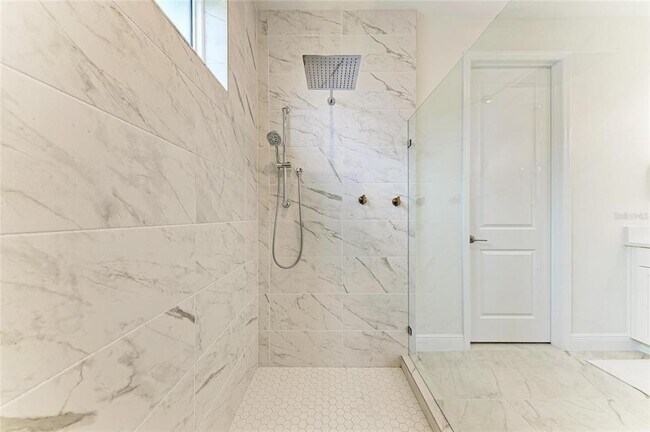 Building Photo - 4605 Sweet Retreat Run