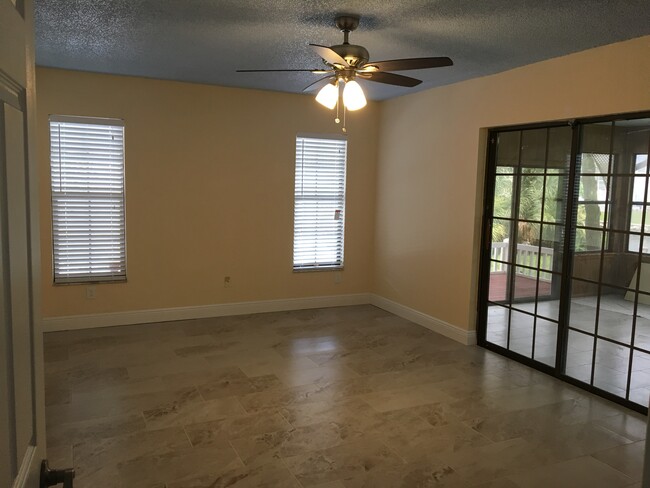 Master bedroom - 312 14th St SW