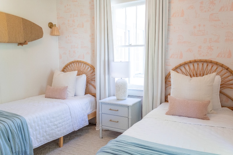 Building Photo - 1645 34th Ave