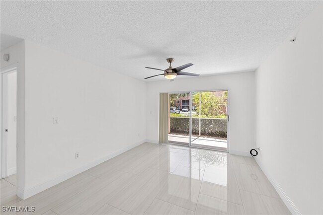 Building Photo - 1830 Florida Club Cir