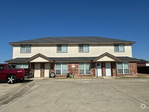 Building Photo - 4001 Doraine Ct