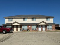 Building Photo - 4001 Doraine Ct