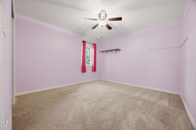 Building Photo - "Charming 4-Bedroom Shalimar Retreat- Power Included With Rent!"