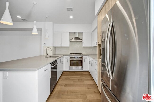 Building Photo - 1240 Gordon St