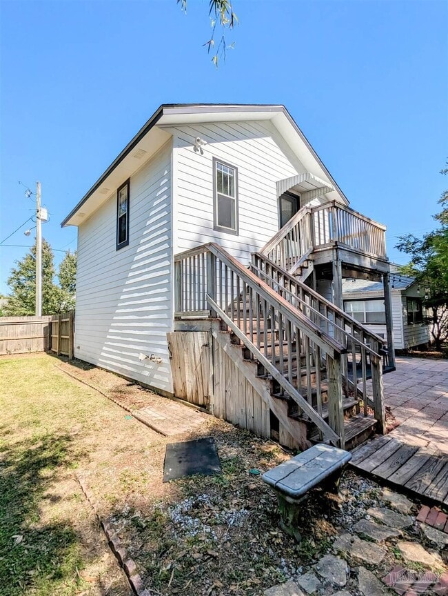 Building Photo - 1705 N 17th Ave
