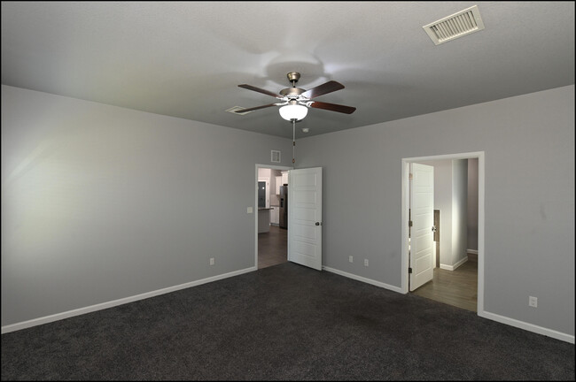 Building Photo - 12149 Mesquite Thorn Dr