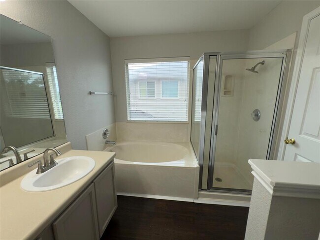 Building Photo - 14516 Charles Dickens Dr