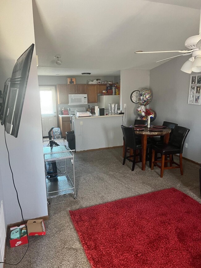 Building Photo - 1638 High Quest Cir