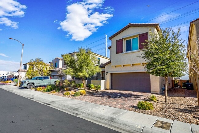 Building Photo - Beautiful 4 Bedroom Home In A Gated Skye Canyon Community