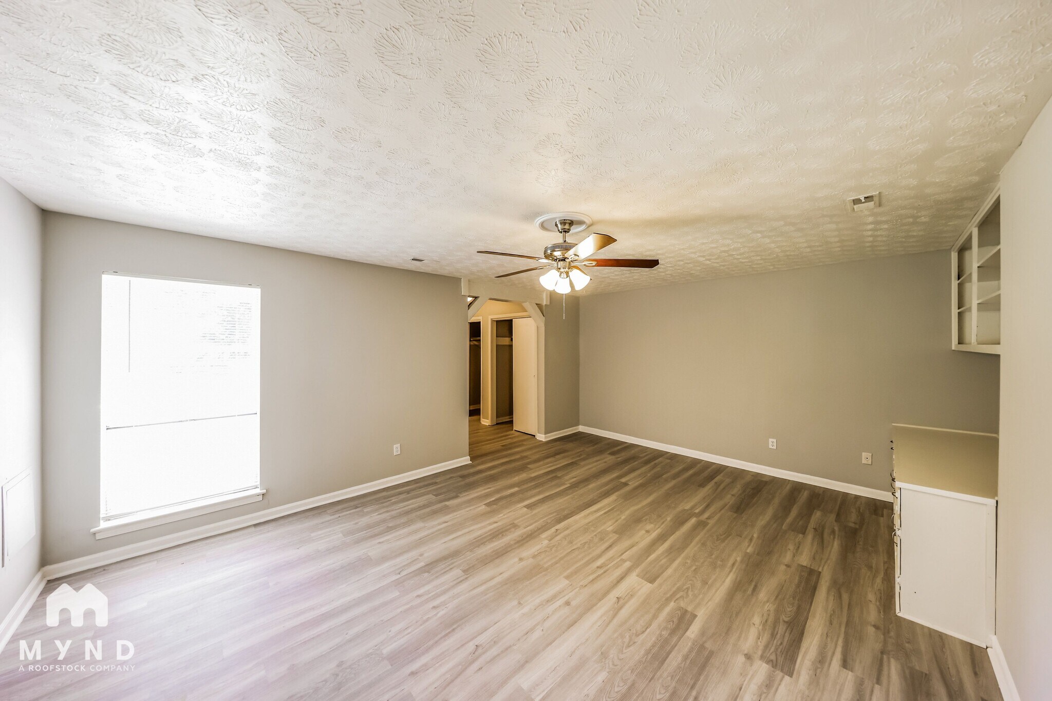 Building Photo - 2110 Vicki Dr