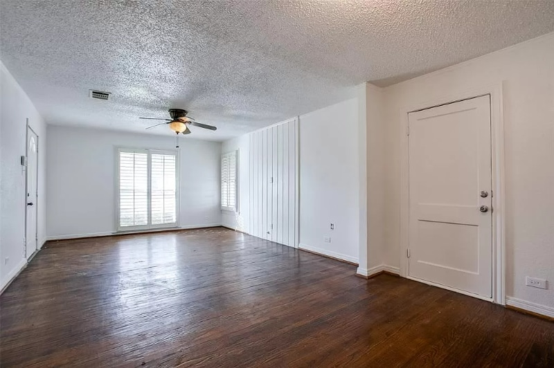 Building Photo - 1425 Cedar Crest Dr