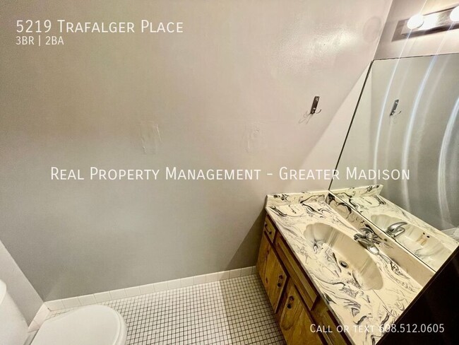 Building Photo - 5219 Trafalger Pl