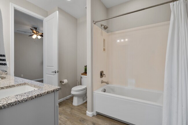 Building Photo - 14224 N Silverleaf Ln