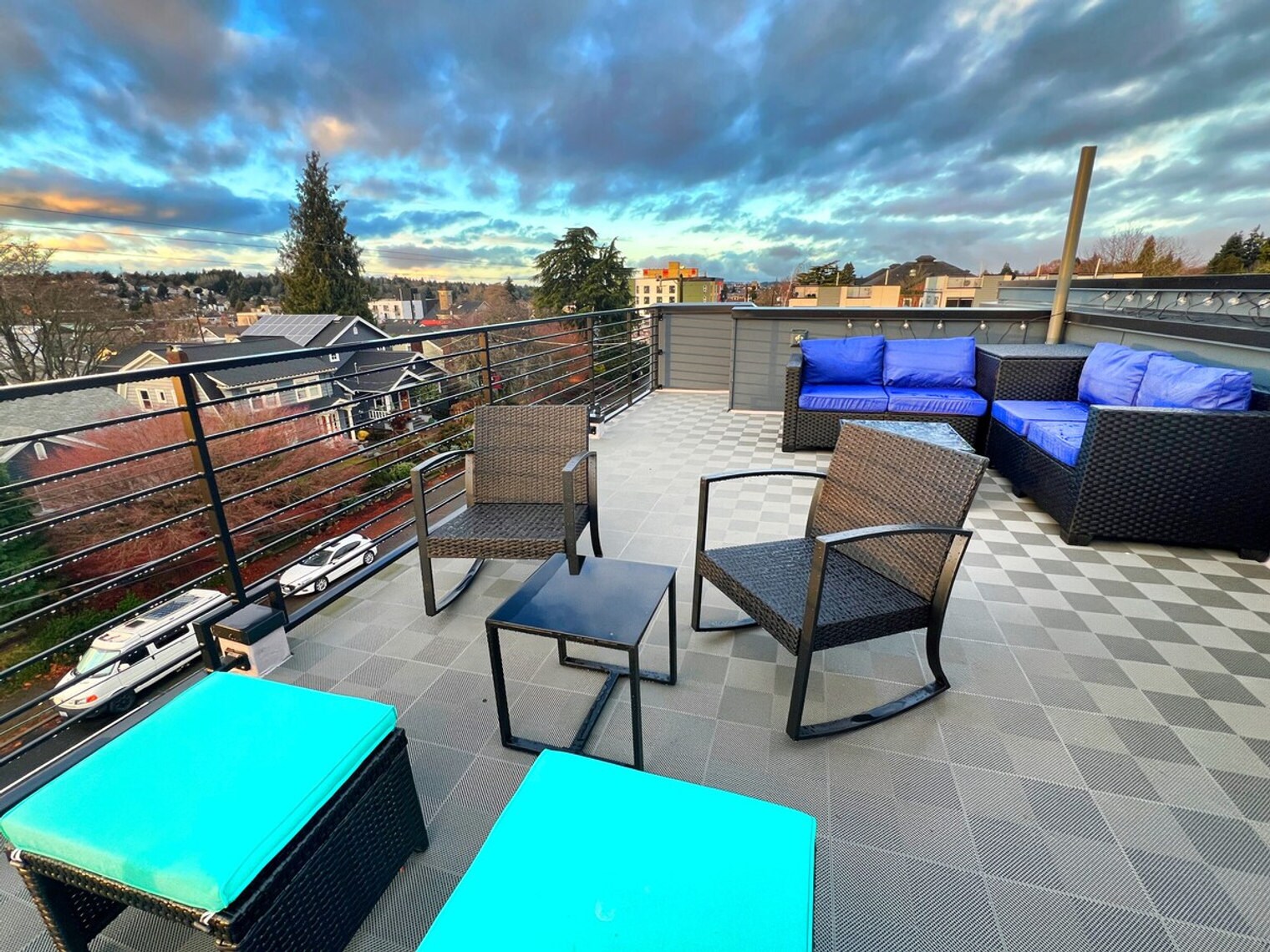 Building Photo - 4306 Wallingford Ave N