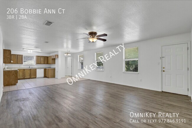 Building Photo - 206 Bobbie Ann Ct