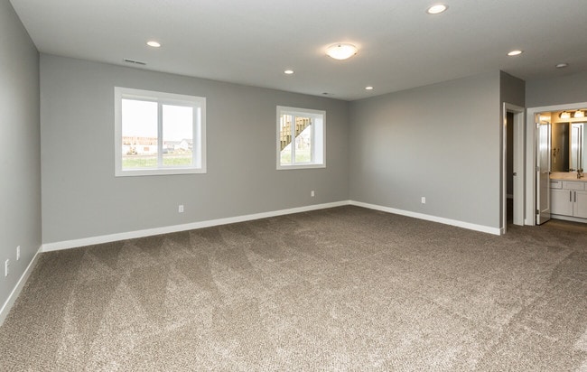 basement family room - 615 SE Tallgrass Ln