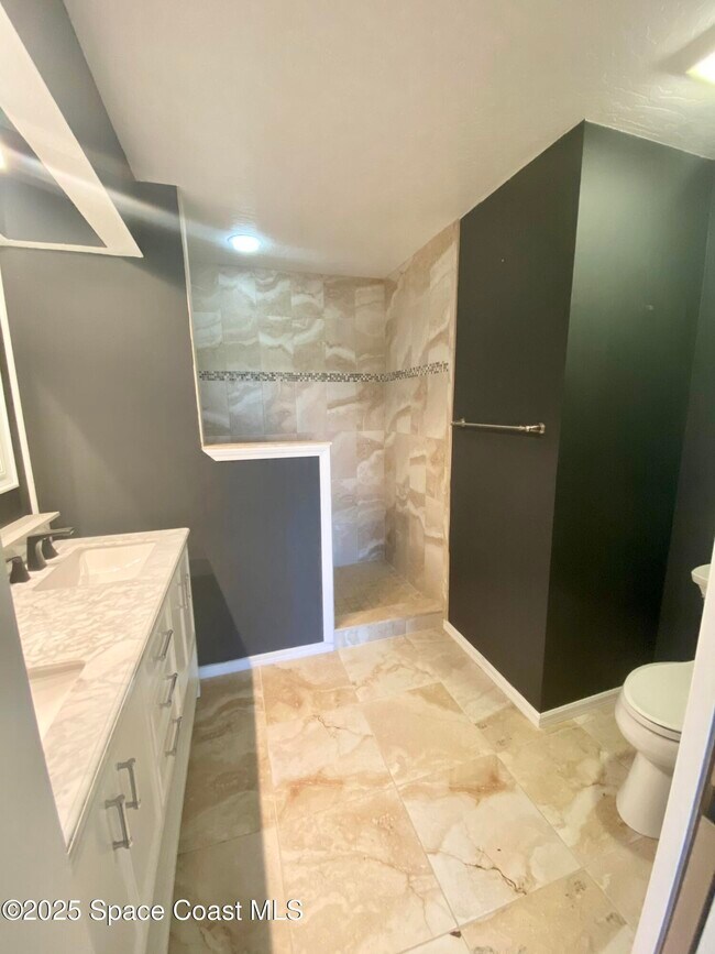 Building Photo - 53 Anchor Dr