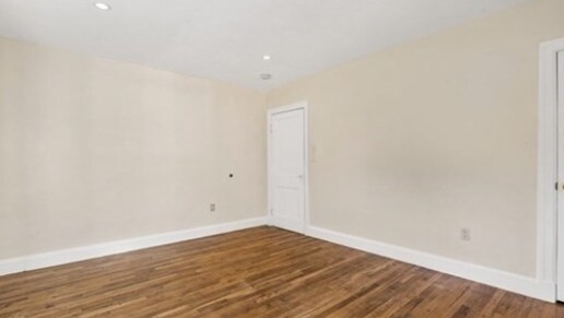 *Pictures are representative samples of the advertised unit. In some cases, the actual units you tou - 14 Beechcroft St