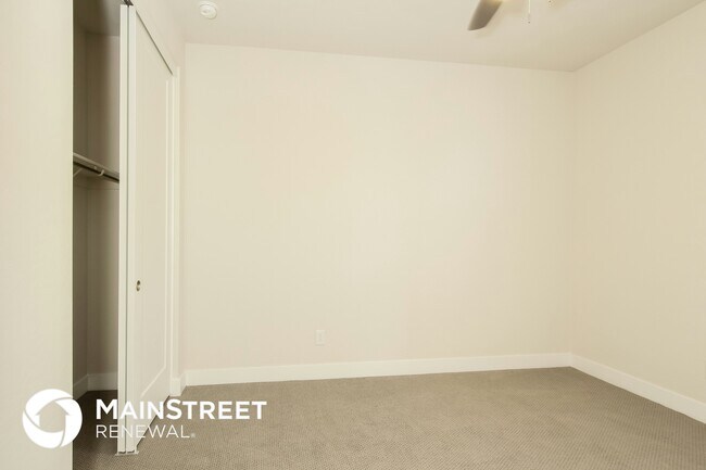 Building Photo - 8518 S 69th Ln