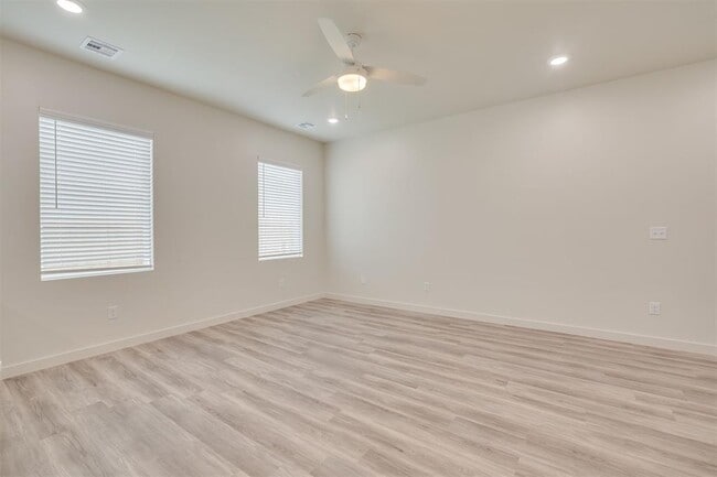 Building Photo - 8909 NW 109th St