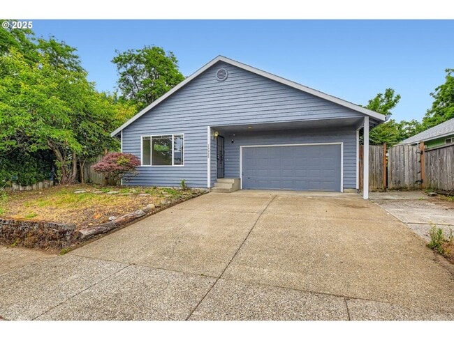 Primary Photo - Charming One - Level