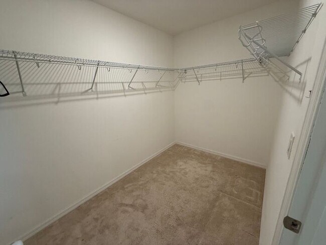 Building Photo - 5/3 Near Clermont -$500 OFF THE FIRST MONTH'S RENT