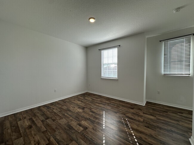 Building Photo - 6836 Trellis Vine Loop