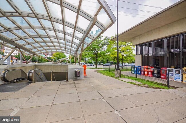 Building Photo - 11801 Rockville Pike