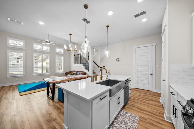 Building Photo - 10971 Swang Link Dr