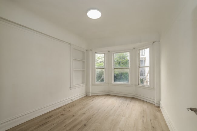 Building Photo - 1026 Bush St