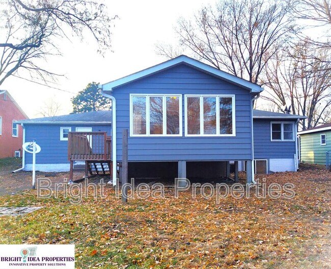 Building Photo - 4818 Hampshire Ave N