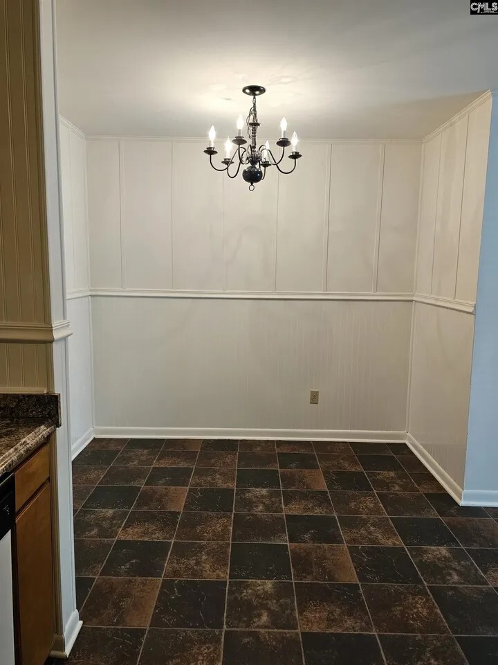 Building Photo - 601 Picadilly Sq