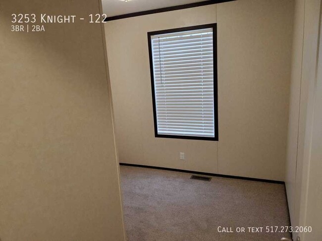 Building Photo - 3253 Knight-122