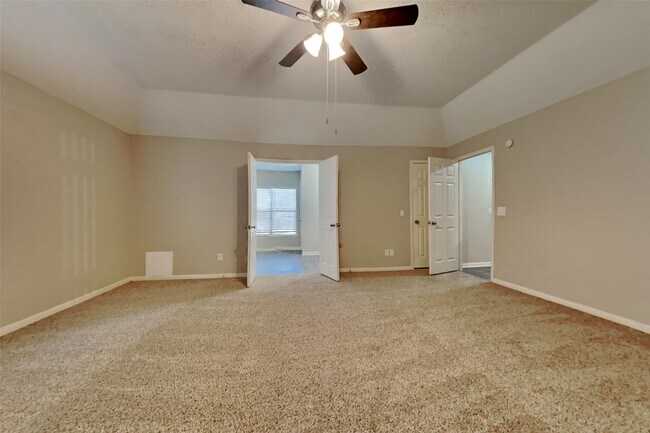 Building Photo - 17322 Harmony Hill Dr