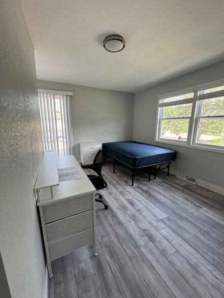 Bedroom 1 - 214 Lindell Dr