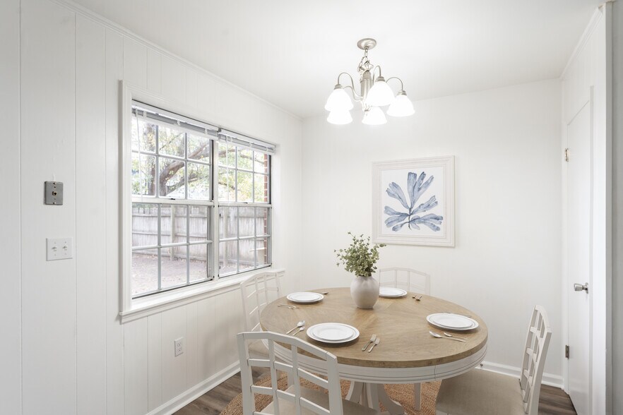 Eat in Kitchen - 94 Ashley Hall Plantation Rd