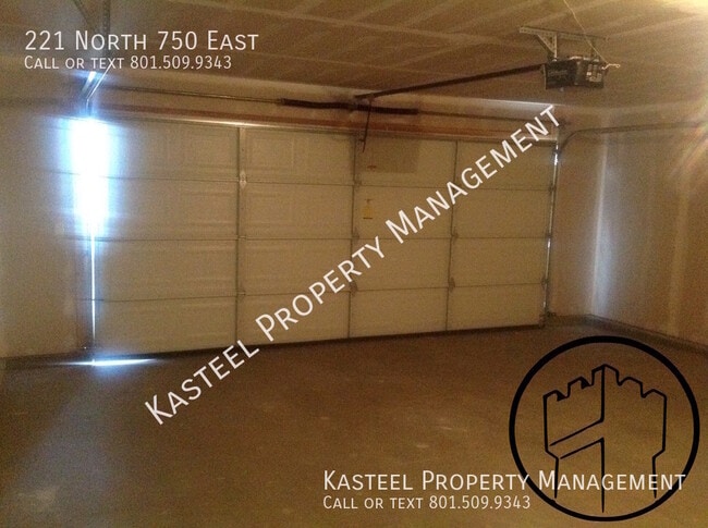 Building Photo - 221 N 750 E St